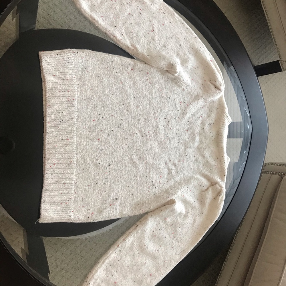 Puff shoulder sweater